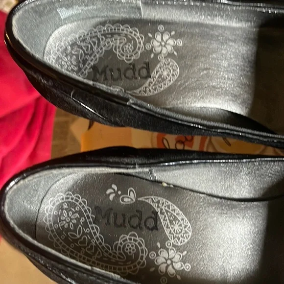Mudd Black Dressy Pumps - Picture 3 of 6